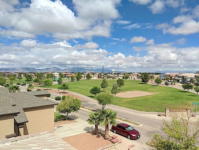 Foto del edificio - East El Paso Refrig A/C 4bed across from Park!