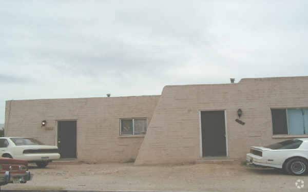 Building Photo - 201-207 W 25th St
