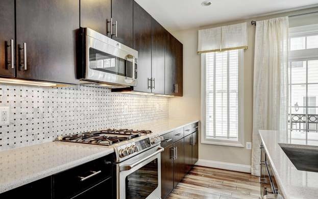 Foto del edificio - 806 N Wakefield St
