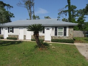 Building Photo - 2524 Beech St