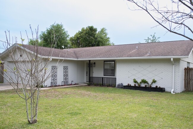 Building Photo - 89 Spinnaker Ln