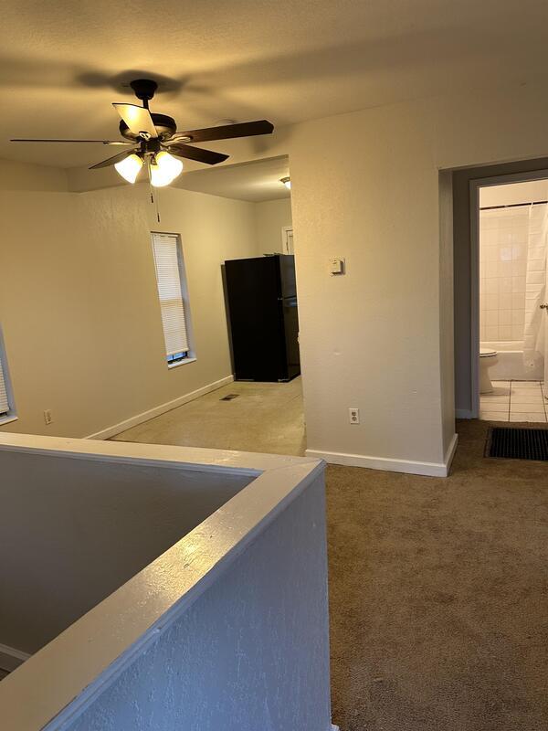 Building Photo - 4228 Cypress Ave