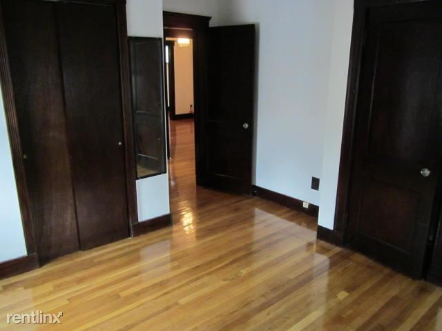 Building Photo - 136 Orchard St