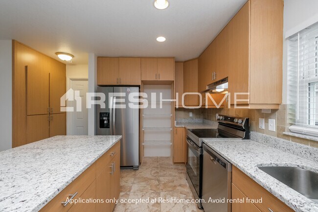 Building Photo - 7457 Mulligan Ct