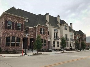 Building Photo - 6031 Page St