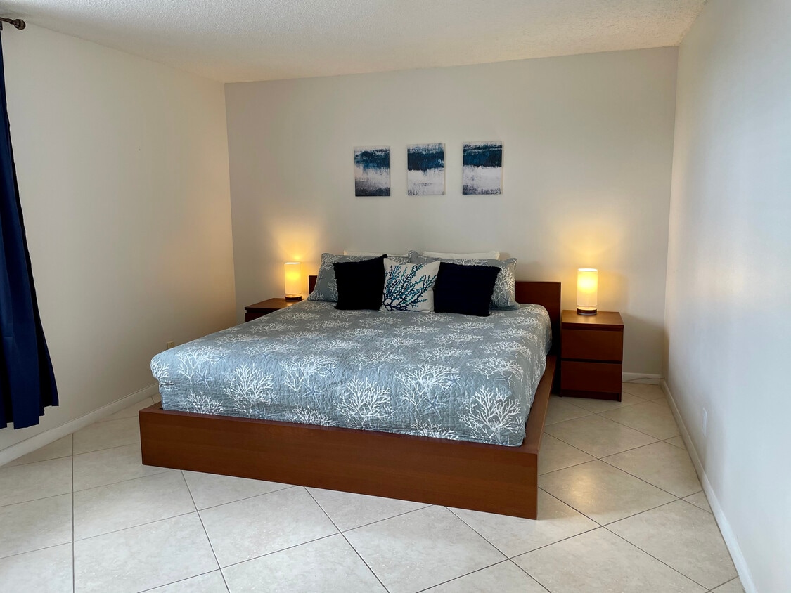 500 Egret Cir, Delray Beach, FL 33444 Condo for Rent in Delray Beach