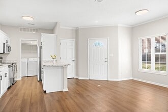 Building Photo - Savoy