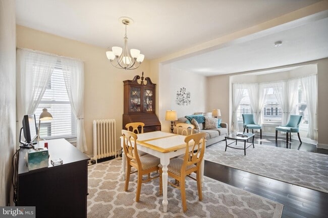Foto del edificio - 6774 Ridge Ave