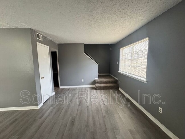 Building Photo - 1128 Dimarco Dr