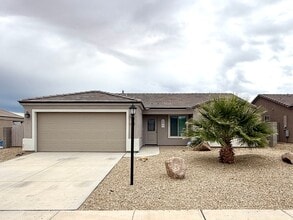 Building Photo - 2650 E Estrella Vis