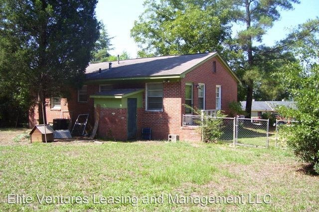 Primary Photo - 3 br, 1 bath House - 956 Lake Rushin Dr