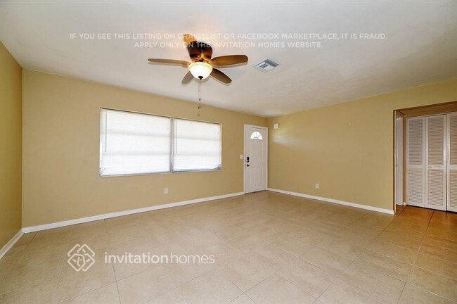 Foto del edificio - 1425 Spring Ln