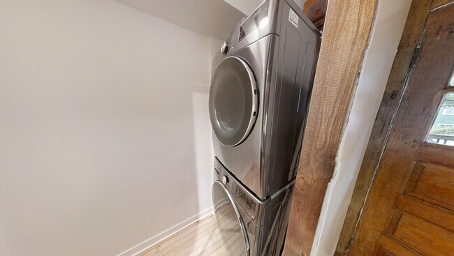 Foto del edificio - 4817 N Oakley Ave