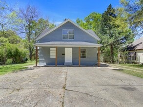 Building Photo - 313 N Beauregard St