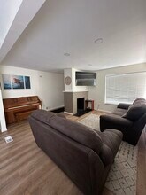 Building Photo - 1636 S 200 E