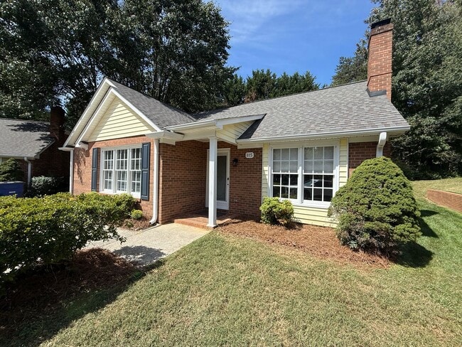 Building Photo - 815 Meadowstone Dr