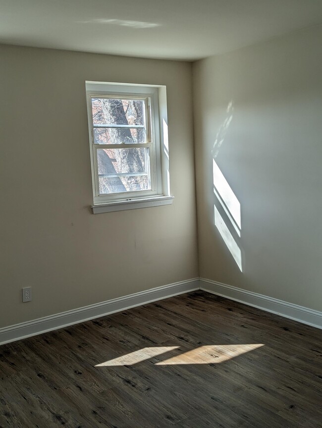 Foto del edificio - 1 Broomall Ave