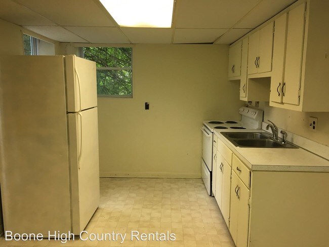 Foto del edificio - 141 Windy Dr