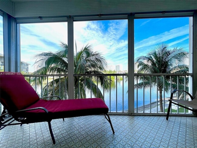 Building Photo - 3030 Marcos Dr