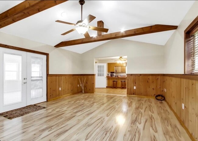 Building Photo - 3231 Alta Vista Rd