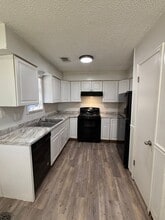 Building Photo - 1618 W Matthews Ave