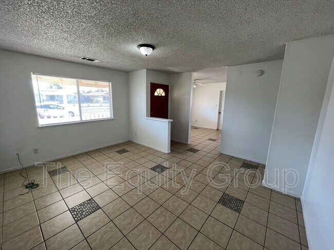Building Photo - 4130 W La Vida Ave