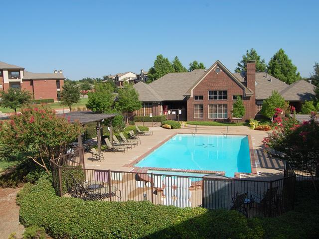 Foto del edificio - 8359 N Harwood Rd