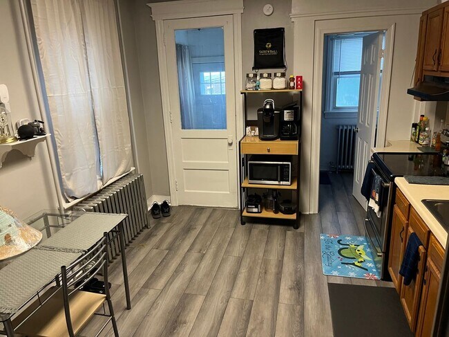 Foto del edificio - 1807 Lincoln Ave