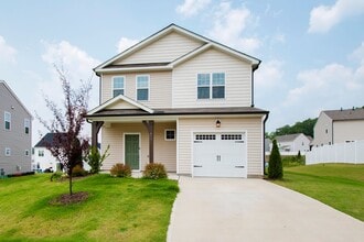 Building Photo - 413 Sunny Flds Dr