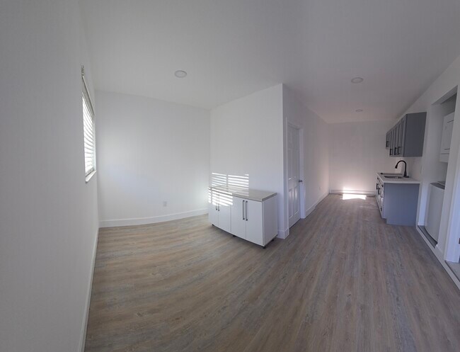 Foto del edificio - 9610 Johnson St