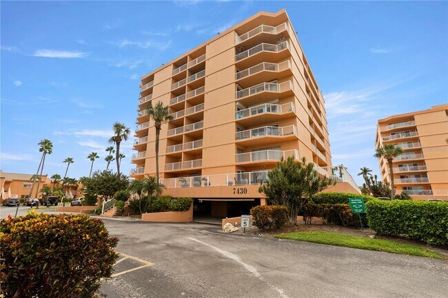 Foto del edificio - 7430 Sunshine Skyway Ln S