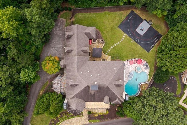 Building Photo - 11140 W Rd