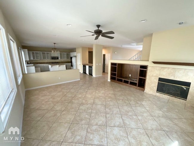 Building Photo - 807 Via Bahia