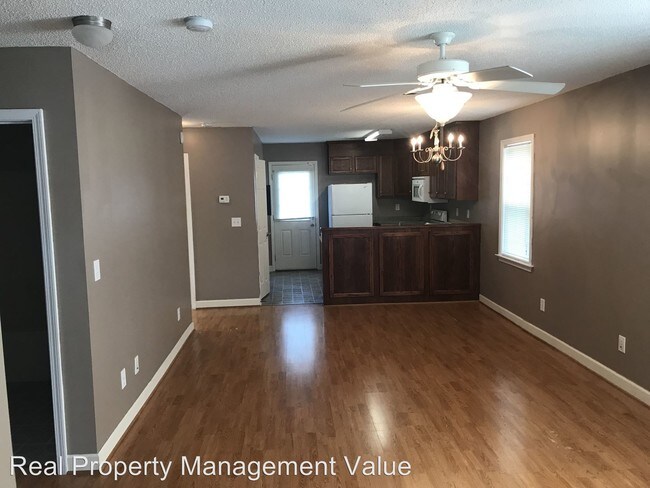 Building Photo - 3 br, 2 bath House - 915 Barracuda Loop