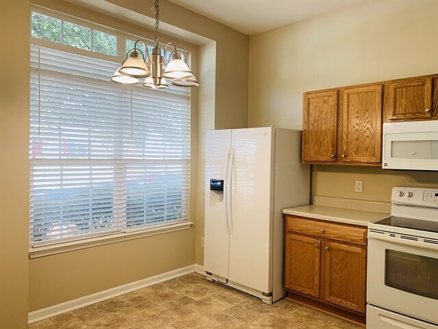 Building Photo - 3941 Tyler Bluff Ln