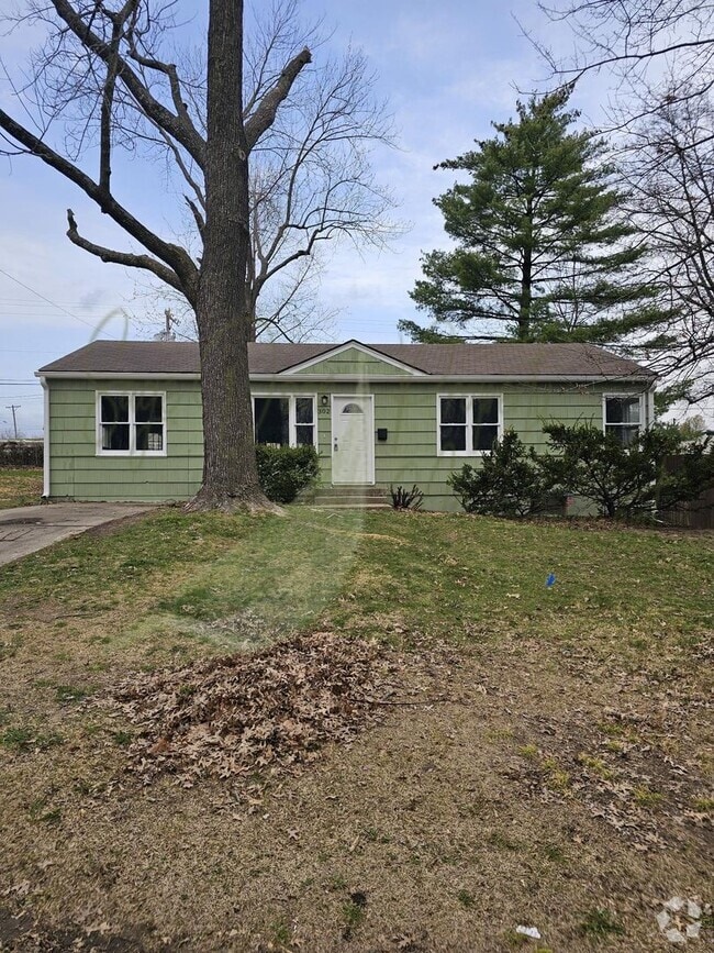 Building Photo - 302 N Peck Dr