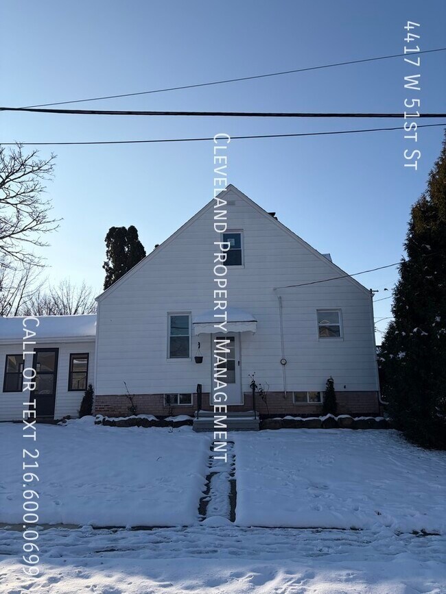 Building Photo - 4417 W 51st St