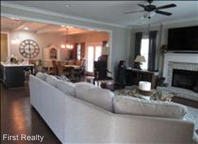 Foto del edificio - 3 br, 2 bath House - 2473 Mimms Lane