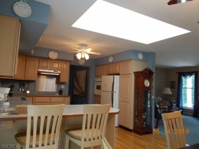 Building Photo - 14 Minisink Dr