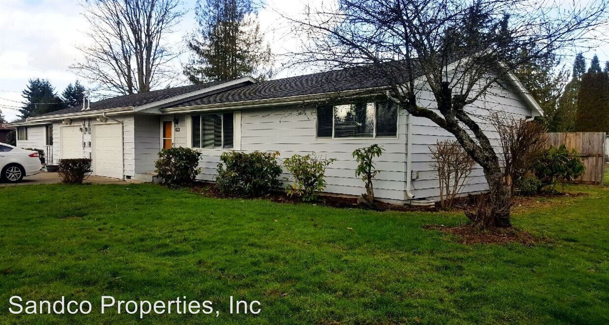 Foto principal - 8311 E McKinley Ave