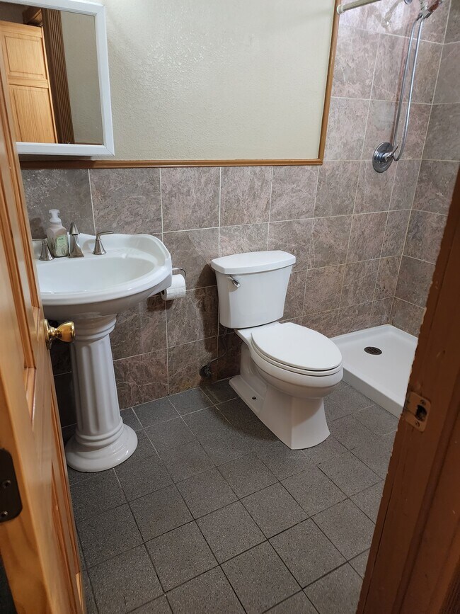 Building Photo - 5163 White Antelope Dr