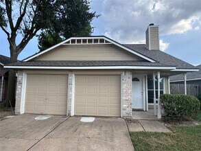 Building Photo - 17611 Northhagen Dr