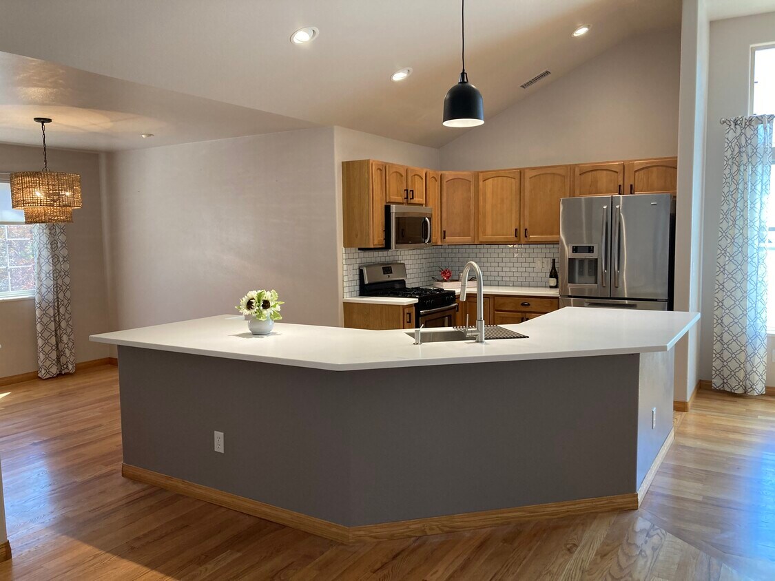 742 Glen Ct Unit 40, Grand Junction, CO 81506 Condo for Rent in