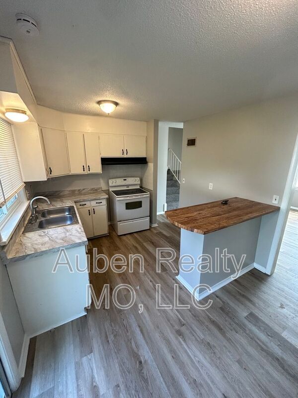 Foto del edificio - 8300 E 91st Terrace