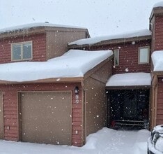 Building Photo - 10218 Jamestown Dr