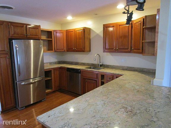 Building Photo - 3 br, 3 bath House - 3025 Eddy St