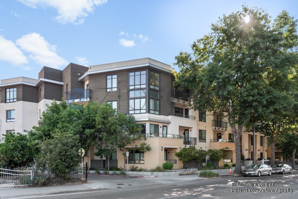 Foto principal - 1101 W El Camino Real