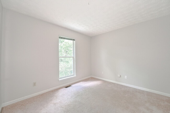 Building Photo - 3991 E Meadow Dr