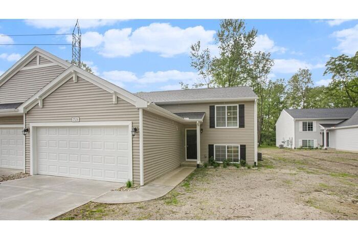 Foto principal - 5483 E Karen Ct