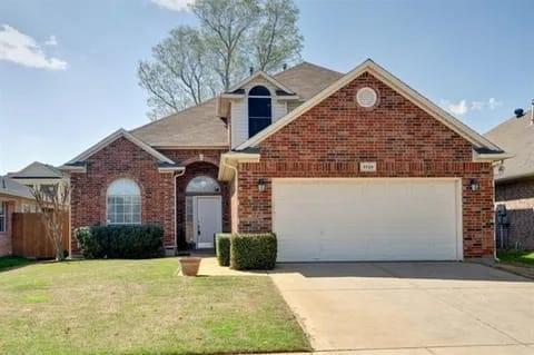 Foto principal - 8729 Sunset Trace Dr